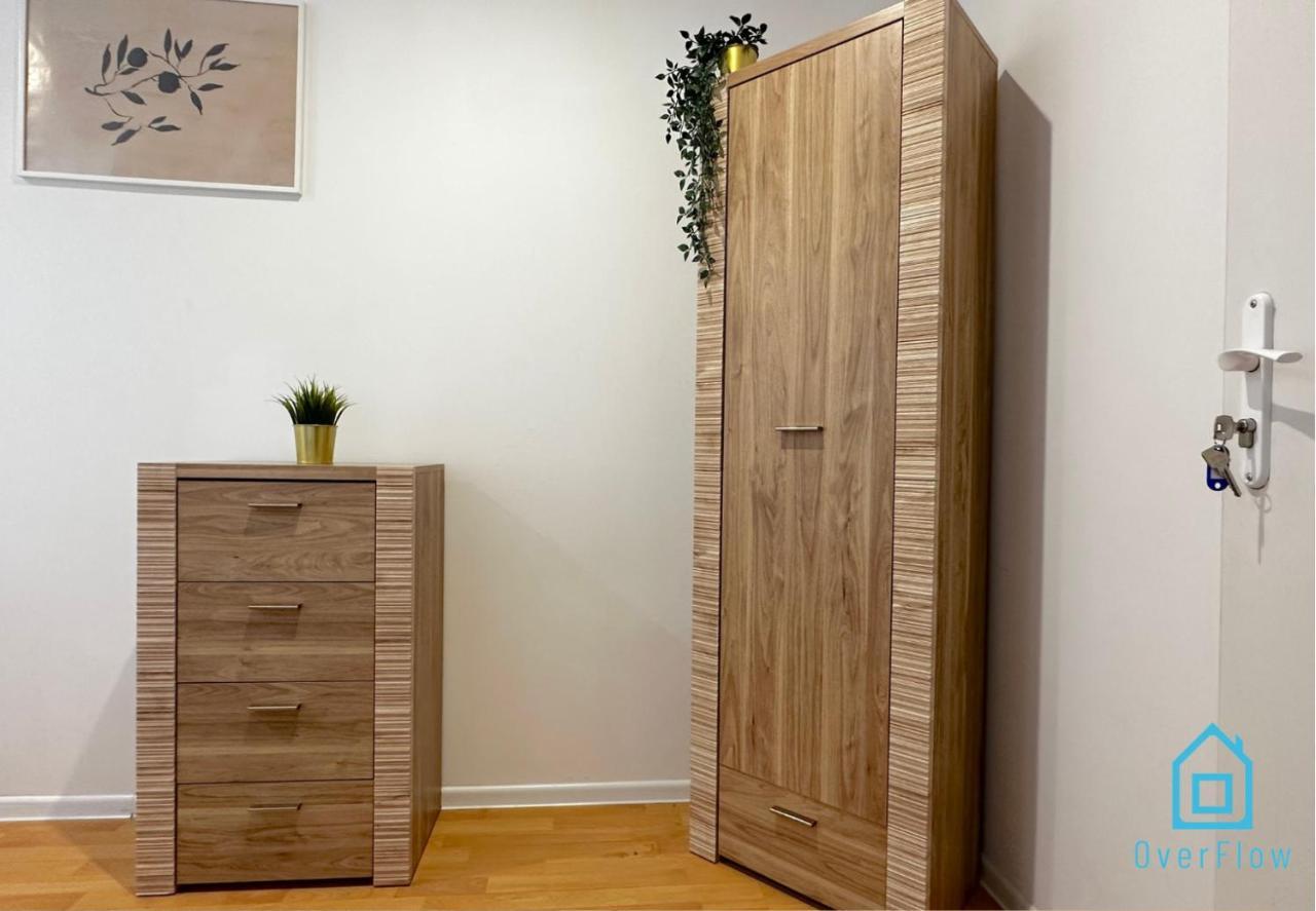 Leaf Room - 20 Minutes To Gdansk Old Town & Seaside 外观 照片